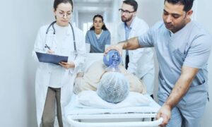 Sağlık Özel Sektörün Tekeline Mi Bırakılıyor ?